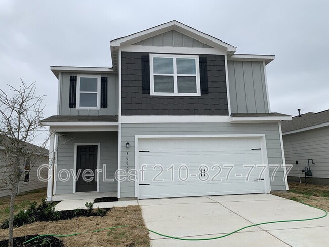 3882 Trail de Paris in New Braunfels, TX - Building Photo - Building Photo