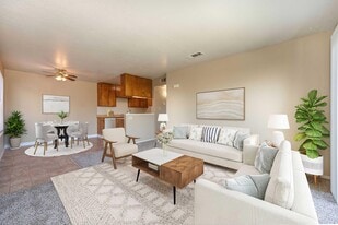 Stonebridge Apartments in Modesto, CA - Building Photo