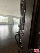 825 Le Doux Rd in Los Angeles, CA - Building Photo - Building Photo
