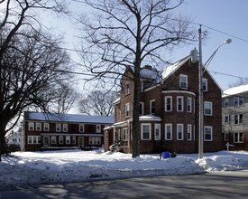 150 Norwood Ave in Providence, RI - Foto de edificio - Building Photo