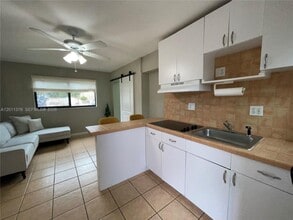 2342 SW 128th Ave in Miami, FL - Building Photo - Building Photo