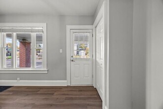 2876 Indianola Ave in Columbus, OH - Building Photo - Building Photo