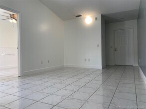 4860 SW 152nd Pl-Unit -G-92 in Miami, FL - Building Photo - Building Photo