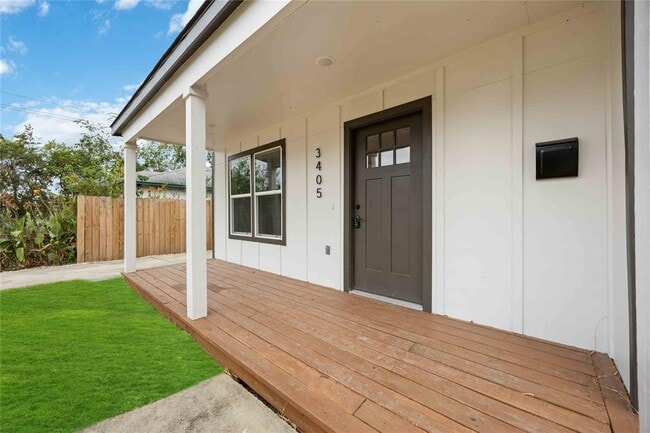 property at 3405 Mt Pleasant St
