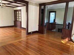 32 Latham St in Groton, CT - Building Photo - Building Photo