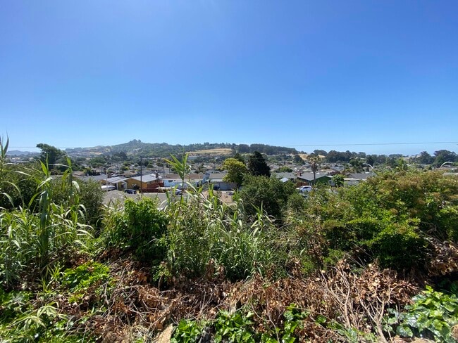 2548 Duke Ave in Richmond, CA - Building Photo - Building Photo