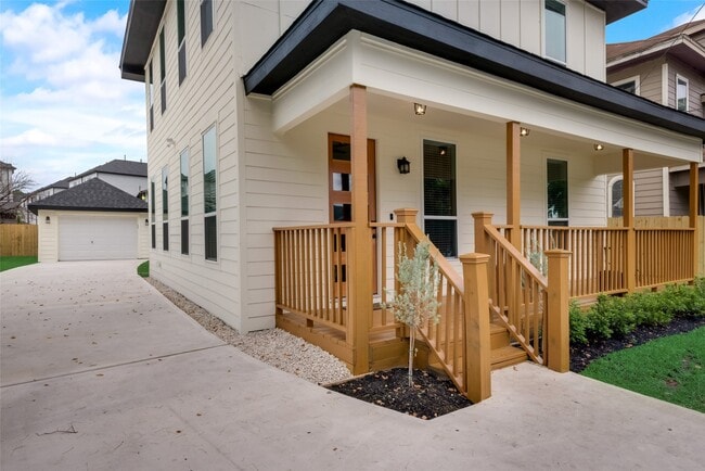 property at 204 Drennan St