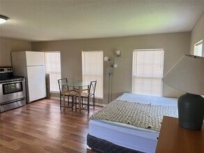 5019 Pease St in Houston, TX - Building Photo - Building Photo