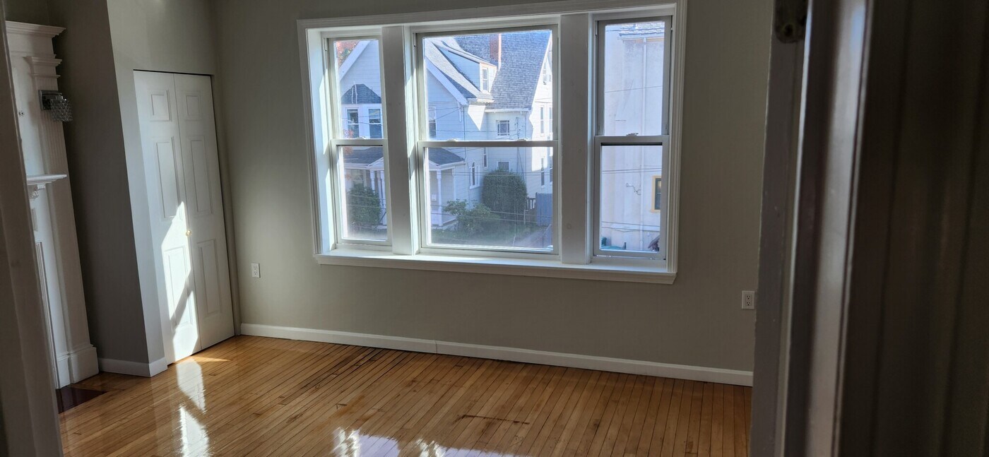 7 Farrington Ave, Unit Farrington Ave Allston in Boston, MA - Foto de edificio