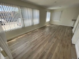 0179 in San Diego, CA - Building Photo