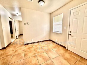 19 W Thatcher St in Edmond, OK - Building Photo - Building Photo