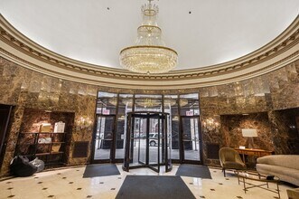 10 E Ontario St, Unit 3609 in Chicago, IL - Building Photo - Building Photo