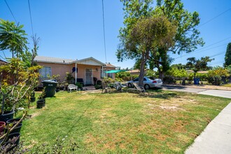 2724 Penn Mar Ave in El Monte, CA - Building Photo - Building Photo