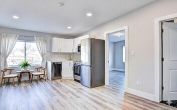 292 Main St, Unit 215 in Nyack, NY - Foto de edificio - Building Photo