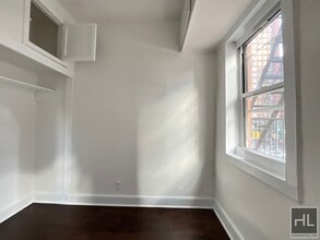 SECOND AVENUE, Unit 3A in New York, NY - Foto de edificio - Building Photo