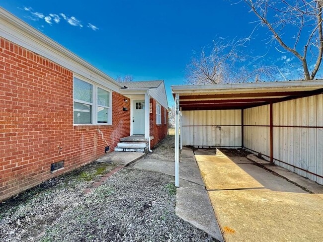 705 N Key Blvd in Midwest City, OK - Building Photo - Building Photo