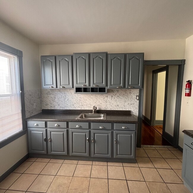 19 Topliff St, Unit 2 in Boston, MA - Building Photo - Building Photo