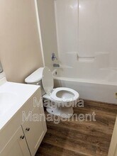 1105 Alexander Ave in Henderson, NC - Foto de edificio - Building Photo