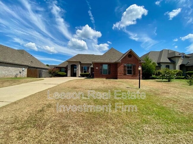 property at 703 Fox Den