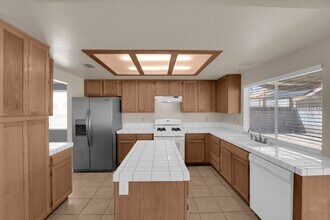 5433 Tincup Dr in Las Vegas, NV - Building Photo - Building Photo