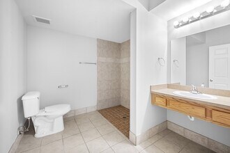 14152 Webster Dr in Shelby Township, MI - Building Photo - Building Photo