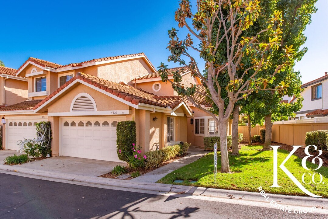 4822 Parma Dr in Oak Park, CA - Building Photo