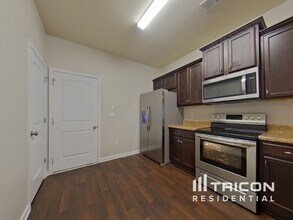 343 Lauren Dr in Fairburn, GA - Building Photo - Building Photo