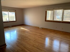 225 Teeters Ct in Iowa City, IA - Building Photo - Building Photo