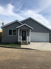 2024 Mary Ln in Walla Walla, WA - Building Photo - Building Photo