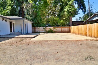 2957 W 15th Ave in Eugene, OR - Building Photo - Building Photo