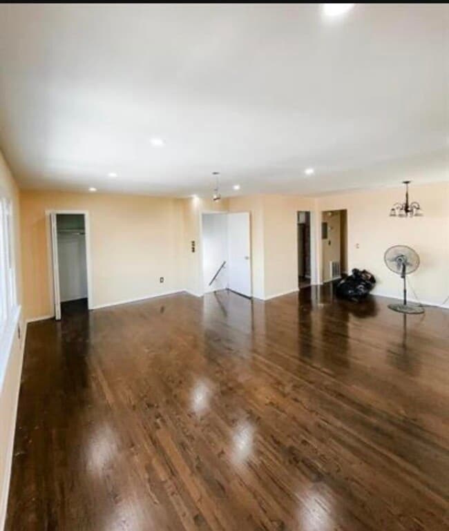 92 Oak St in Bayonne, NJ - Building Photo - Building Photo