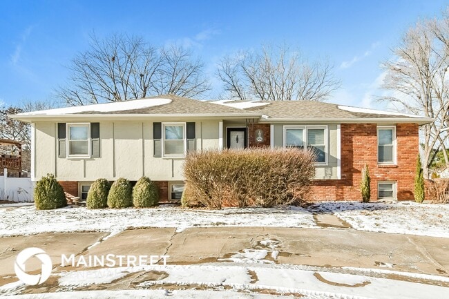 property at 506 N Jefferson St