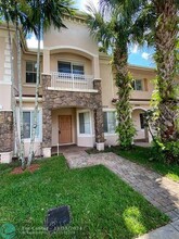 8236 SW 25th Ct in Miramar, FL - Foto de edificio - Building Photo