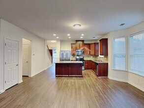 1823 Madrid Falls Dr in Braselton, GA - Building Photo - Building Photo