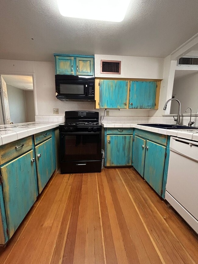 property at 2949 N Flanwill Blvd