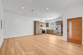 18223 Chatsworth St in Los Angeles, CA - Building Photo - Building Photo