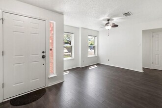 1305 Cedar Brook Dr in Cedar Park, TX - Building Photo - Building Photo