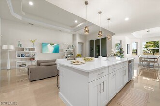 8897 Redonda Dr in Naples, FL - Building Photo - Building Photo