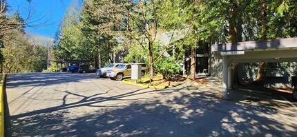 14620 NE 80th Pl, Unit 35A in Redmond, WA - Building Photo - Building Photo