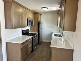 5510 Adelaide Ave, Unit Unite 11 in San Diego, CA - Building Photo