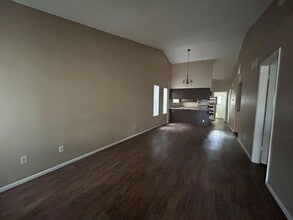 3221 E Crescent Ave in Mesa, AZ - Building Photo - Building Photo