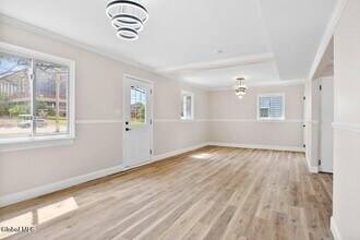 789 Troy-Schenectady Rd in Latham, NY - Building Photo - Building Photo