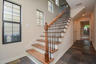 5310 Larkin St in Houston, TX - Building Photo - Building Photo
