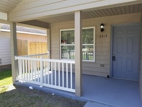 3319 Angel Ln in Houston, TX - Building Photo - Building Photo