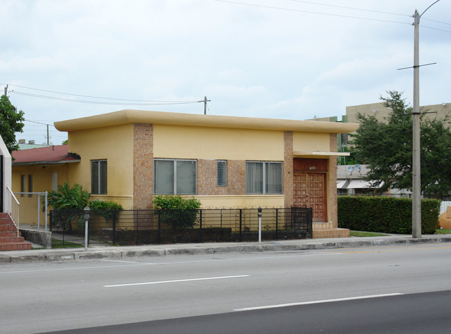 1945 SW 1st St in Miami, FL - Building Photo - Building Photo