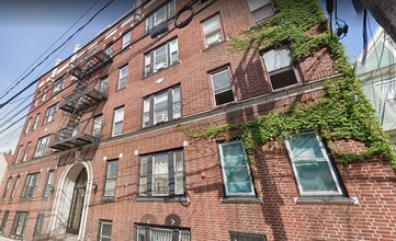 246 Summit Avenue in Jersey City, NJ - Foto de edificio - Interior Photo