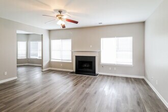 1471 Ewing Farm Dr in Loganville, GA - Building Photo - Building Photo