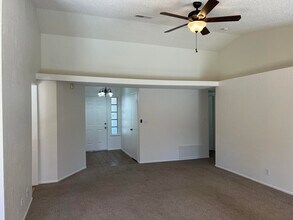 4520 Pso Hermoso in Palmdale, CA - Building Photo - Building Photo
