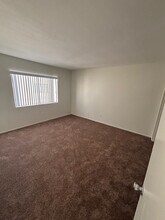 Ace Apartments in Carson, CA - Building Photo - Building Photo