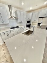 11462 Crimson Ledge Ave in Las Vegas, NV - Building Photo